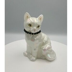 Fenton Signed Iridescent White Opalescent Cat Figurine May Emerald Collar Nutler